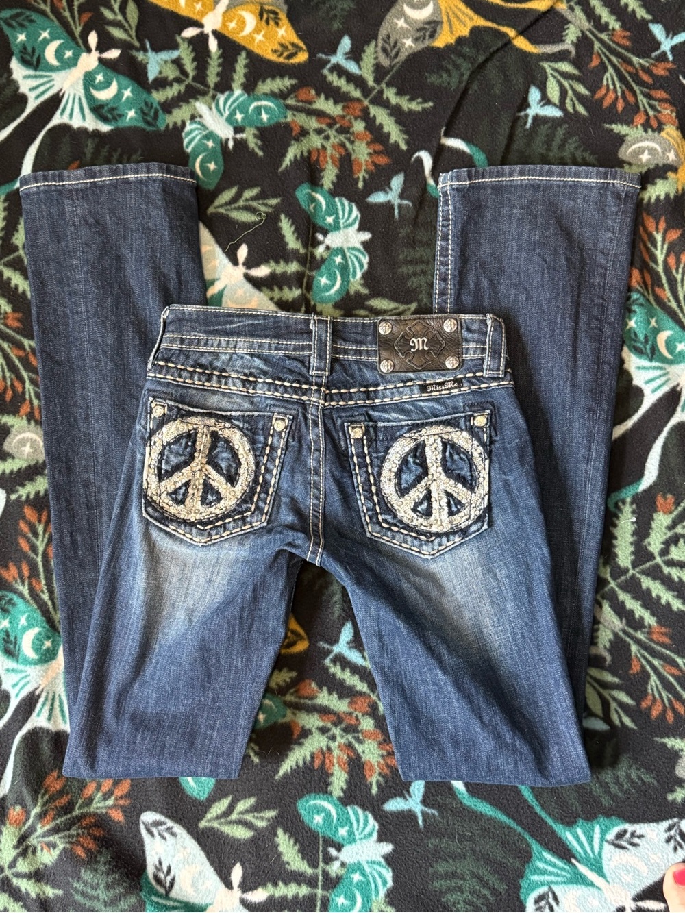 Miss Me Signature Rise Peace Jeans Size 25